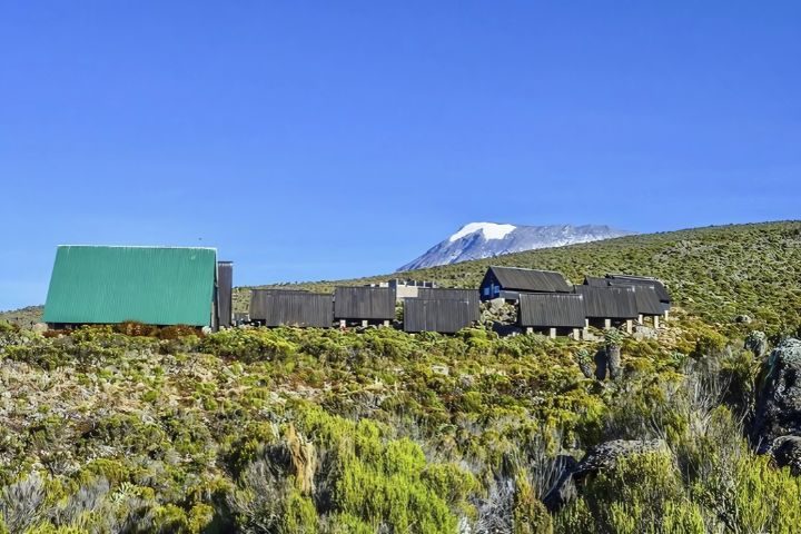 mandara Hut (1)